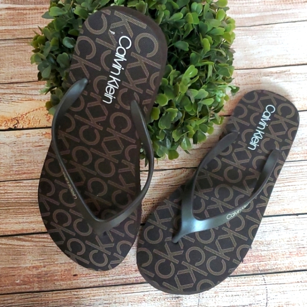 🌸CALVIN KLEIN SIGNATURE FLIP FLOPS